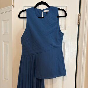 Halston blue asymetrical top size 6 gorgeous cool girl SATC Vibes